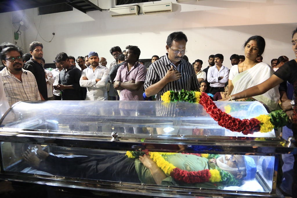 Director Balu Mahendra Condolence Photos - 131 / 203 photos