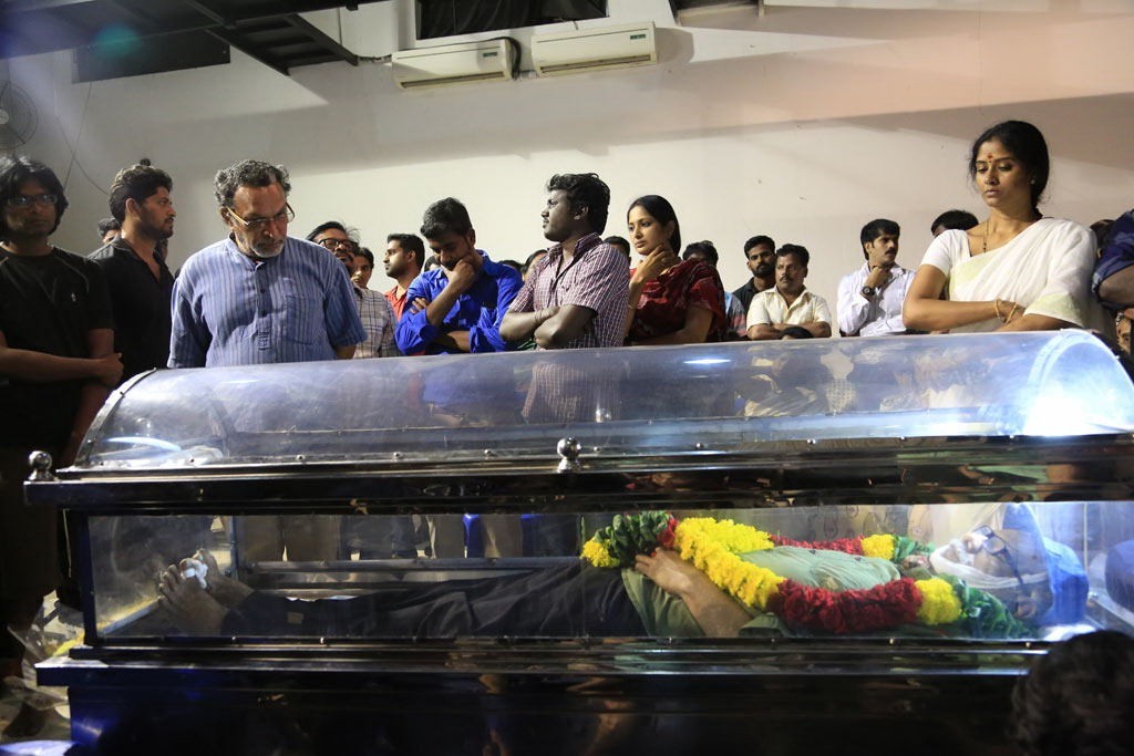 Director Balu Mahendra Condolence Photos - 139 / 203 photos