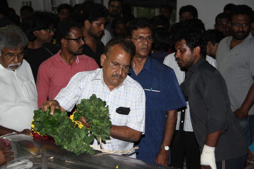 Director Balu Mahendra Condolence Photos - 192 / 203 photos