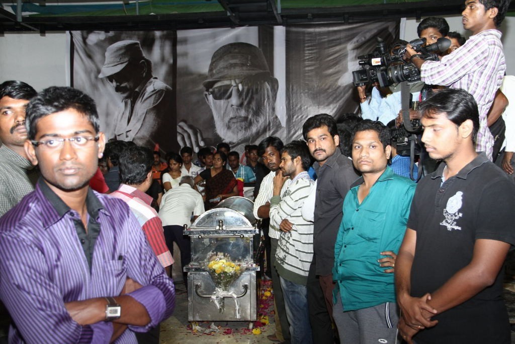 Director Balu Mahendra Condolence Photos - 198 / 203 photos