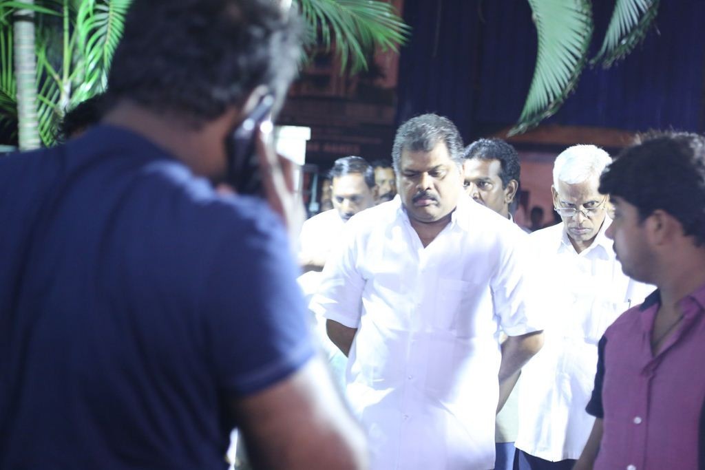 Director K Balachander Condolences Photos - 55 / 81 photos