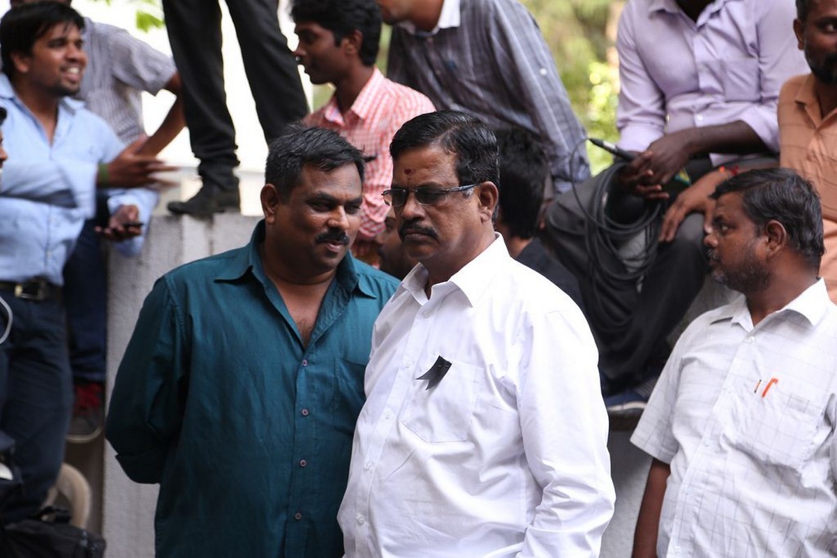Director K Balachander Condolences Photos - 25 / 255 photos