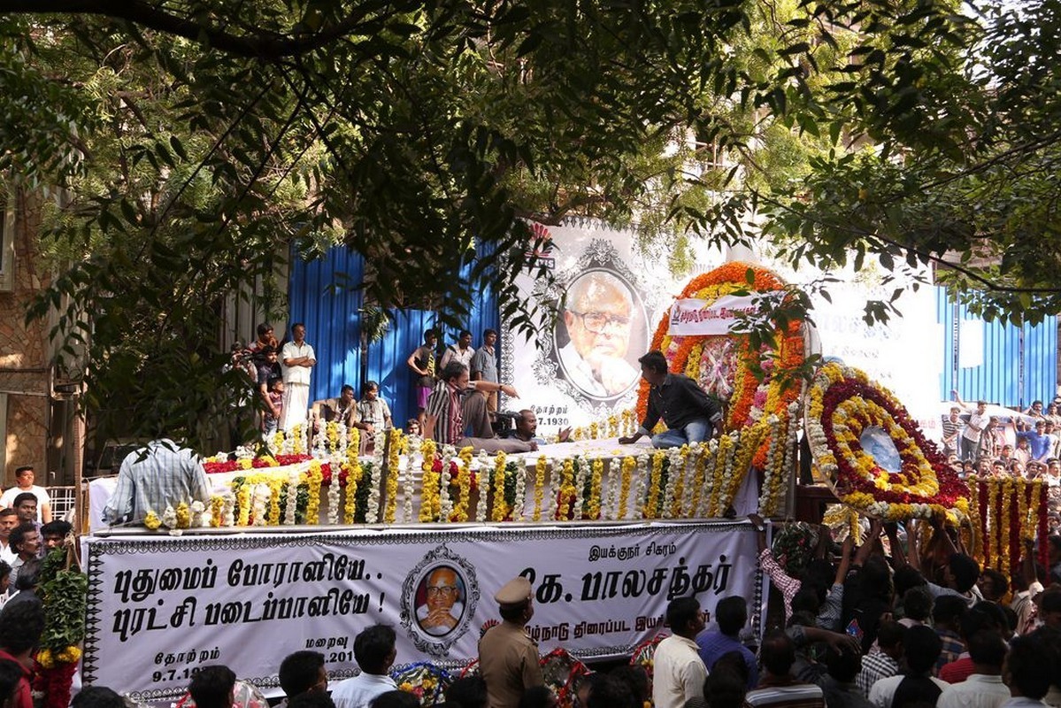 Director K Balachander Condolences Photos - 38 / 255 photos