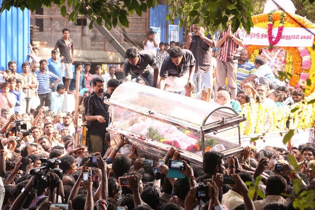 Director K Balachander Condolences Photos - 62 / 255 photos