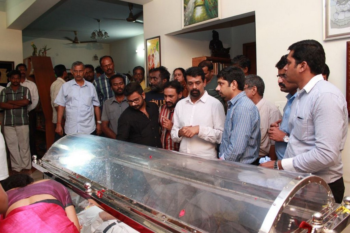 Director K Balachander Condolences Photos - 66 / 255 photos