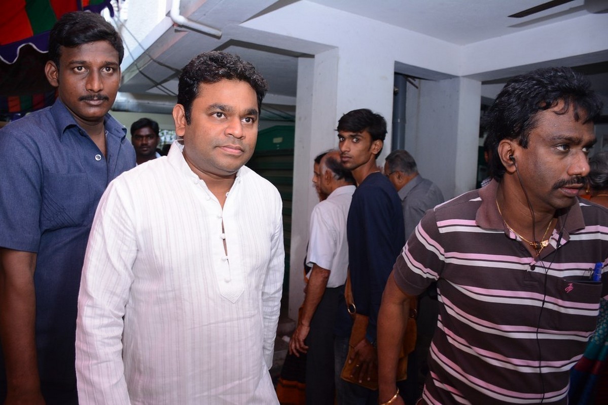 Director K Balachander Condolences Photos - 70 / 255 photos