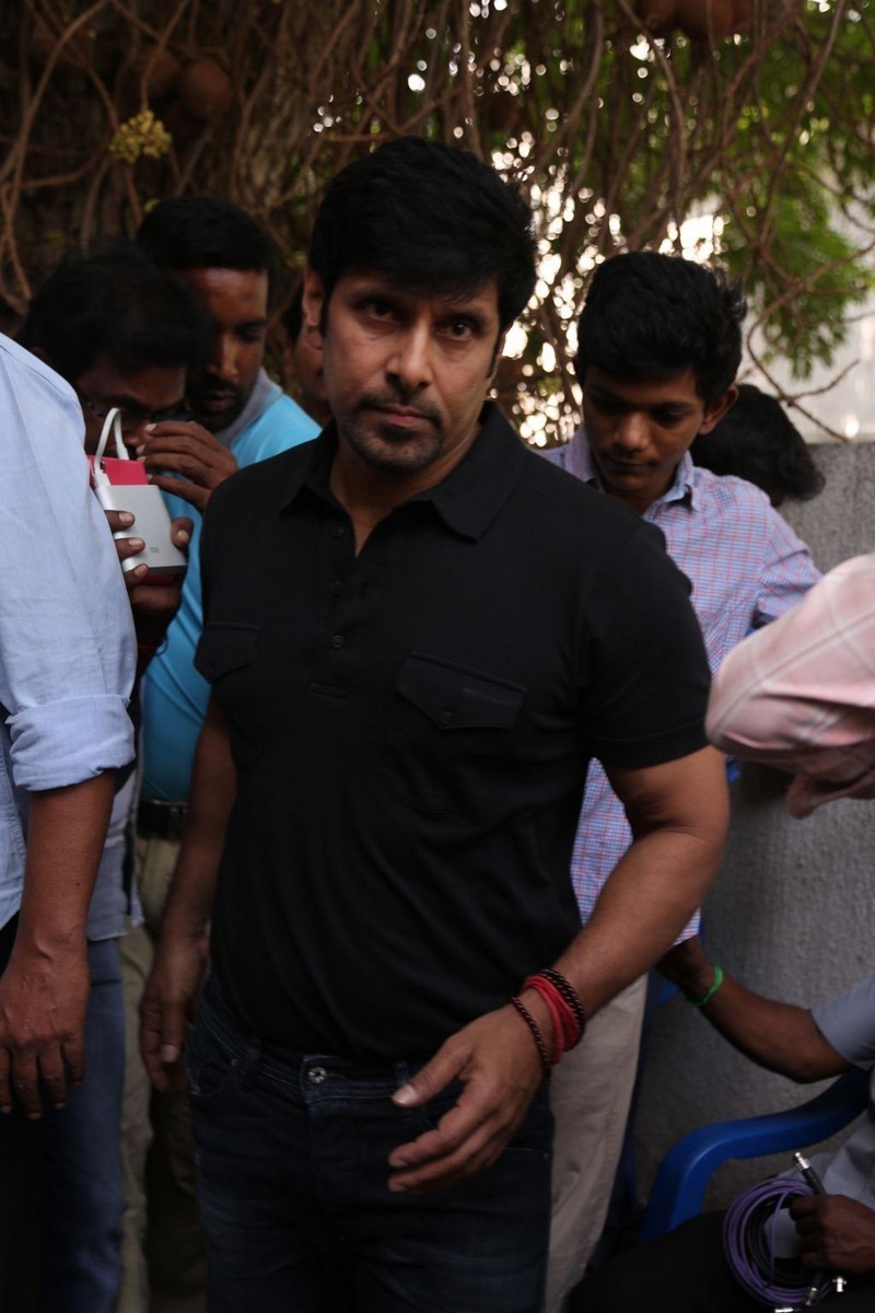 Director K Balachander Condolences Photos - 116 / 255 photos