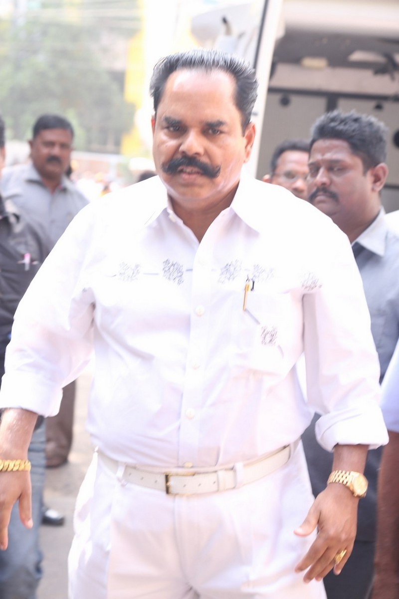 Director K Balachander Condolences Photos - 118 / 255 photos