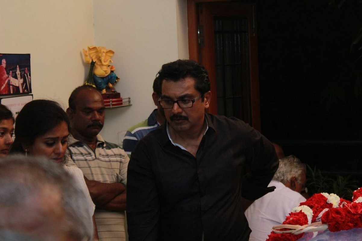 Director K Balachander Condolences Photos - 127 / 255 photos