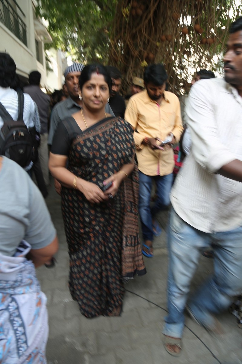 Director K Balachander Condolences Photos - 188 / 255 photos