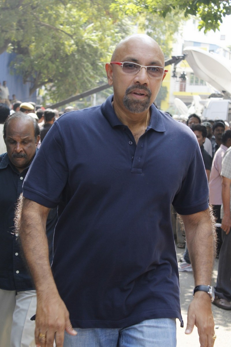 Director K Balachander Condolences Photos - 213 / 255 photos