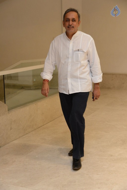 Director K Vasu Daughter Wedding Photos - 8 / 37 photos