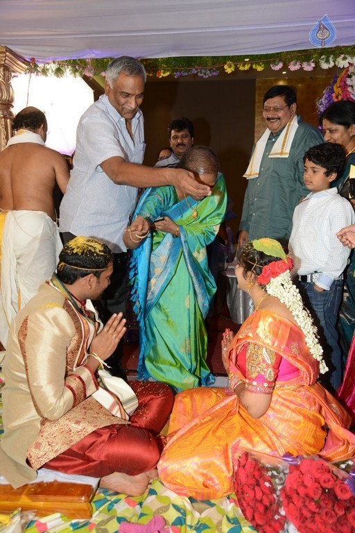 Director K Vasu Daughter Wedding Photos - 25 / 37 photos