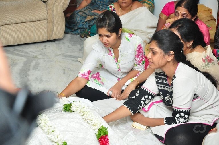 Edida Nageswara Rao Condolences Photos 1 - 33 / 126 photos