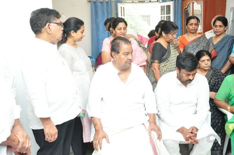 Edida Nageswara Rao Condolences Photos 1 - 36 / 126 photos