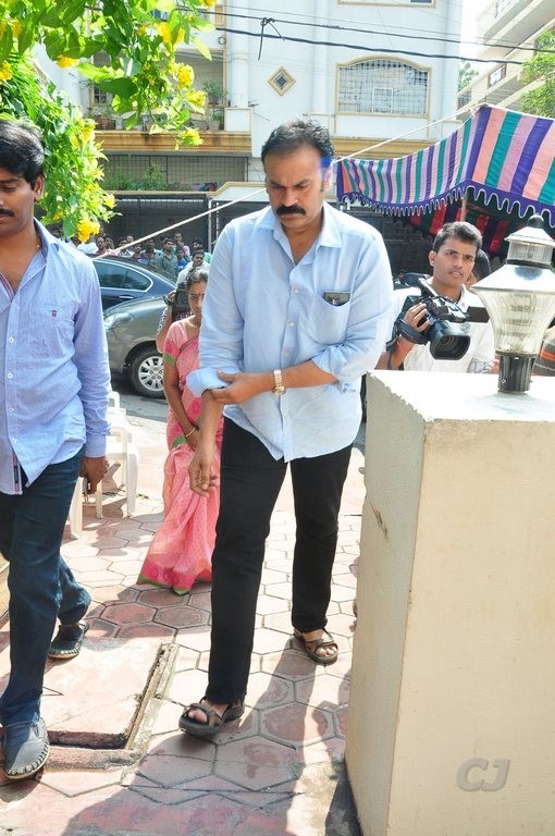 Edida Nageswara Rao Condolences Photos 1 - 44 / 126 photos