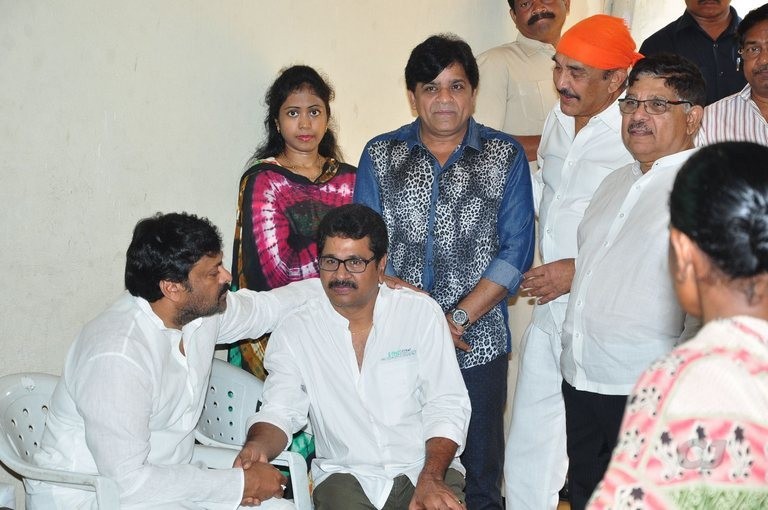 Edida Nageswara Rao Condolences Photos 1 - 48 / 126 photos