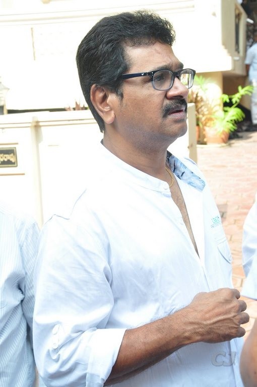 Edida Nageswara Rao Condolences Photos 1 - 50 / 126 photos