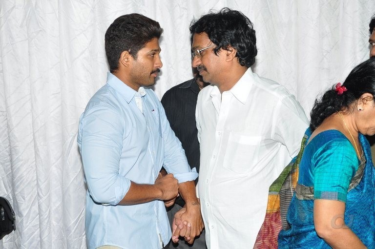 Edida Nageswara Rao Condolences Photos 1 - 59 / 126 photos