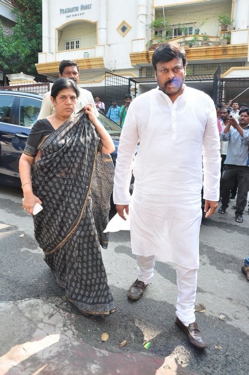 Edida Nageswara Rao Condolences Photos 1 - 63 / 126 photos