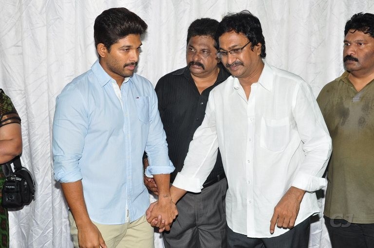 Edida Nageswara Rao Condolences Photos 1 - 81 / 126 photos