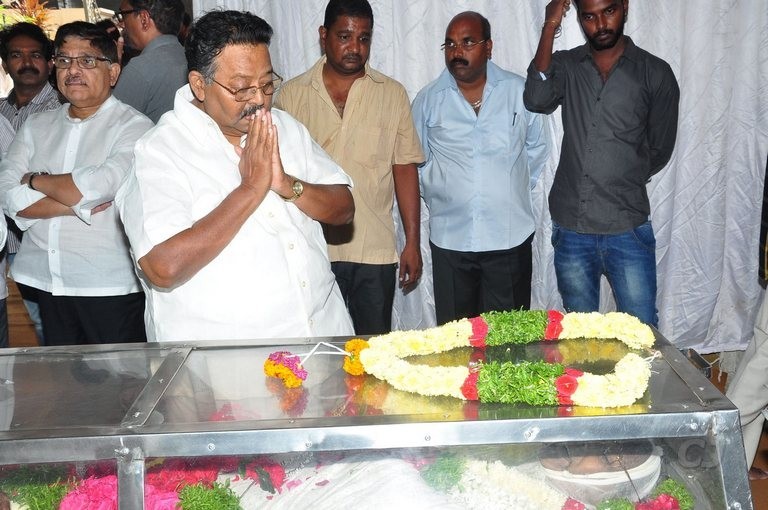 Edida Nageswara Rao Condolences Photos 1 - 84 / 126 photos