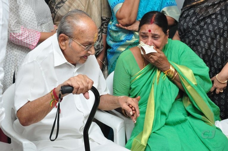 Edida Nageswara Rao Condolences Photos 1 - 116 / 126 photos