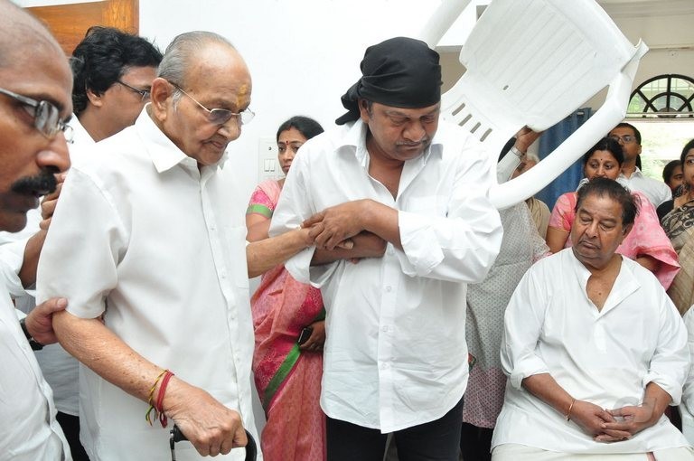 Edida Nageswara Rao Condolences Photos 1 - 123 / 126 photos