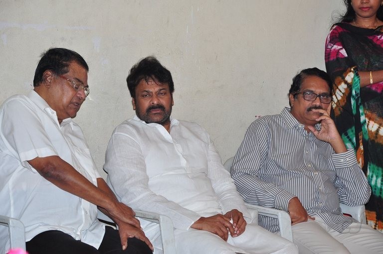 Edida Nageswara Rao Condolences Photos 2 - 8 / 138 photos