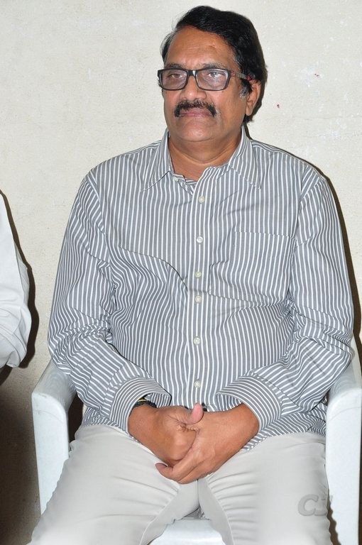 Edida Nageswara Rao Condolences Photos 2 - 22 / 138 photos