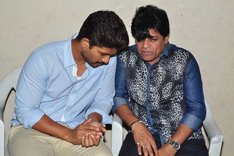 Edida Nageswara Rao Condolences Photos 2 - 25 / 138 photos