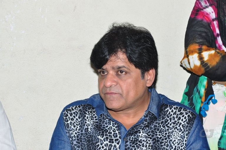 Edida Nageswara Rao Condolences Photos 2 - 41 / 138 photos