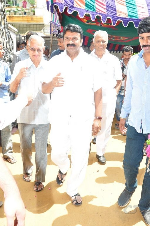 Edida Nageswara Rao Condolences Photos 2 - 63 / 138 photos