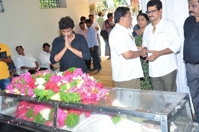Edida Nageswara Rao Condolences Photos 2 - 84 / 138 photos