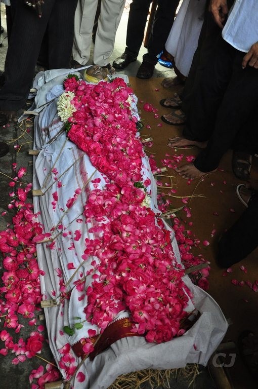 Edida Nageswara Rao Condolences Photos 2 - 99 / 138 photos