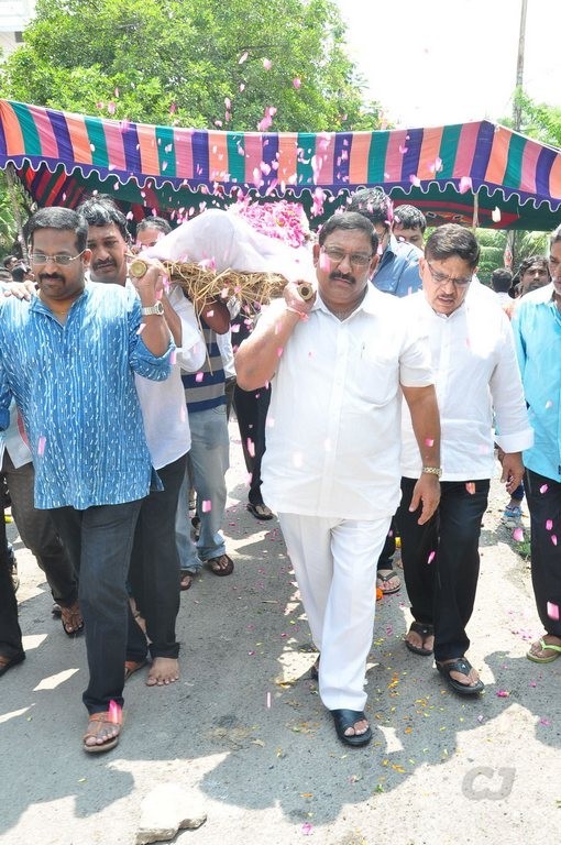 Edida Nageswara Rao Condolences Photos 2 - 129 / 138 photos