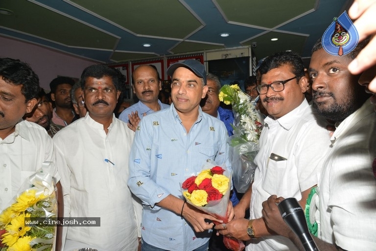 F2 Team In Sudarshan 35MM Theater - 15 / 21 photos