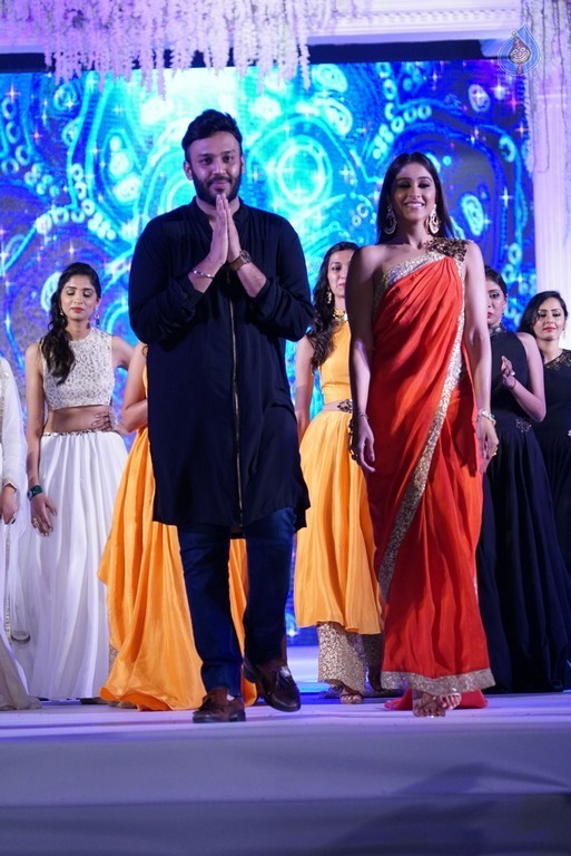 FICCI FLO Women Achievers Fashion Show - 76 / 176 photos