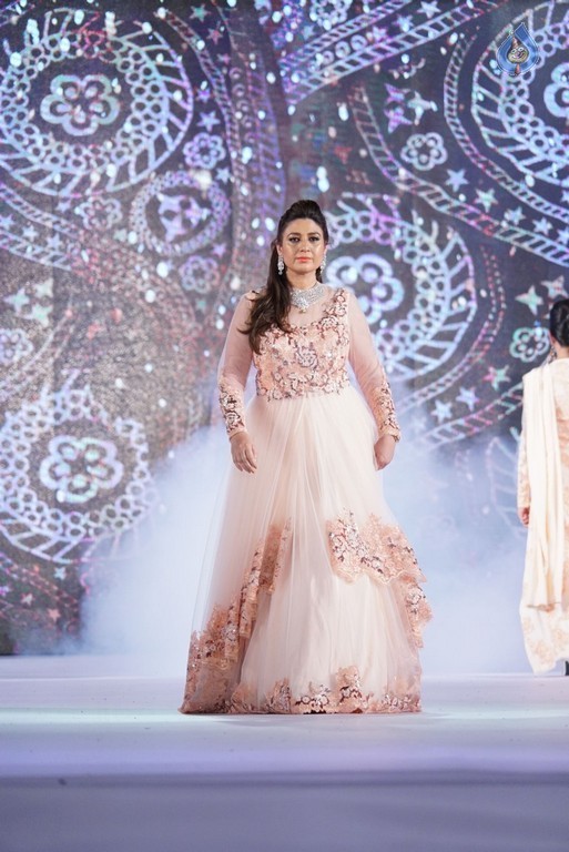 FICCI FLO Women Achievers Fashion Show - 91 / 176 photos