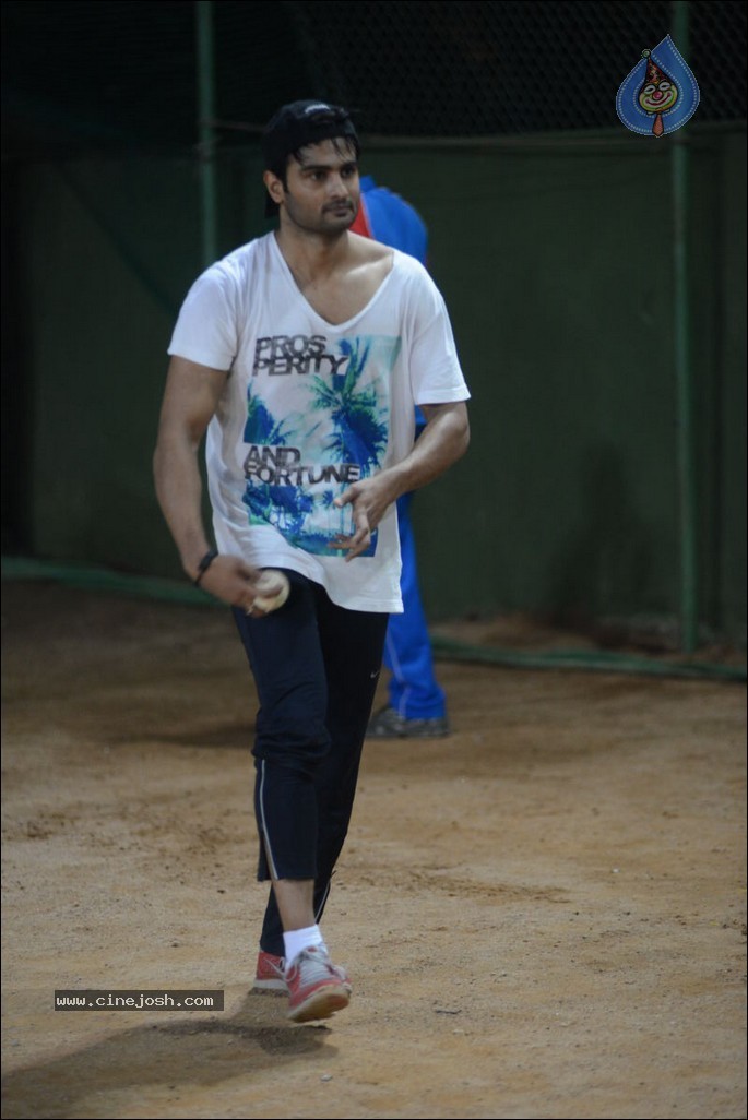 Film Stars Cricket Practice for LLCC - 44 / 79 photos