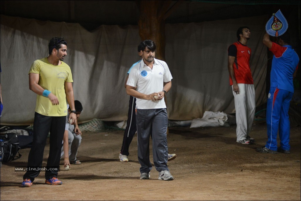 Film Stars Cricket Practice for LLCC - 58 / 79 photos