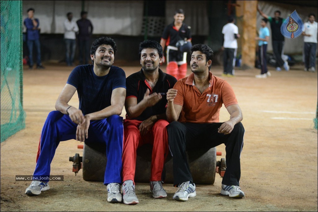 Film Stars Cricket Practice for LLCC - 65 / 79 photos