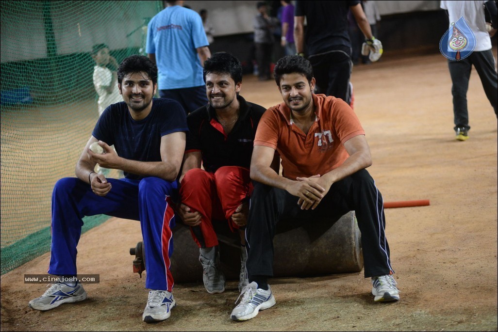 Film Stars Cricket Practice for LLCC - 73 / 79 photos
