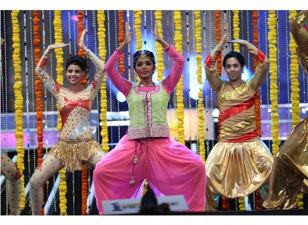 Filmfare Awards 2013 Photos - 40 / 94 photos