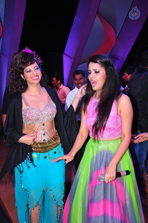 FNCC New Year Bash 2016 - 82 / 115 photos