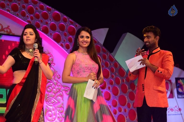 FNCC New Year Bash 2016 - 100 / 115 photos