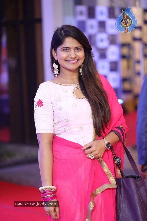 Gaana Mirchi Music Awards South 2018 set 01 - 12 / 35 photos