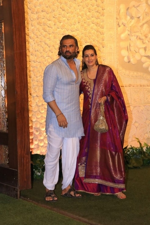 Ganesh Chaturthi Celebrations at Anil Ambani House - 50 / 54 photos