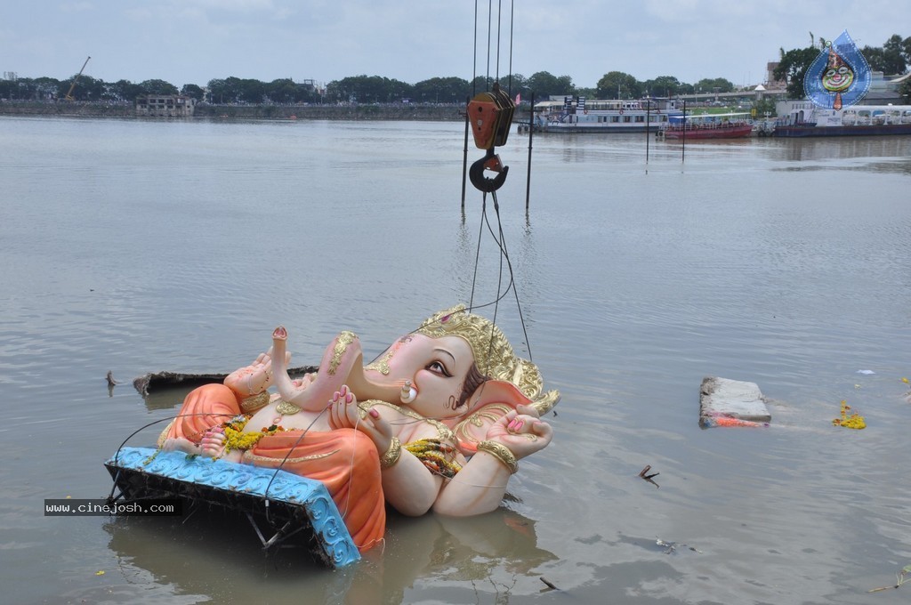 Ganesh Immersion 2014 Photos - 88 / 406 photos