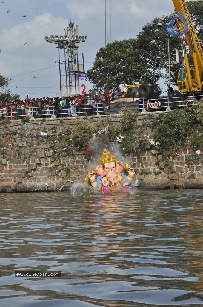 Ganesh Immersion 2014 Photos - 250 / 406 photos